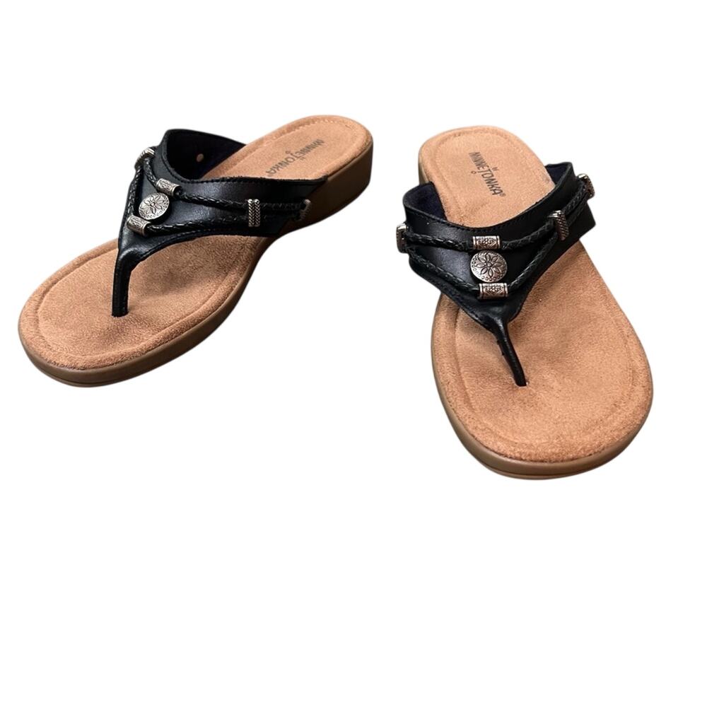 Minnetonka Thong Leather Sandals Womens 10 Western Embellished Flip Flop Shoes